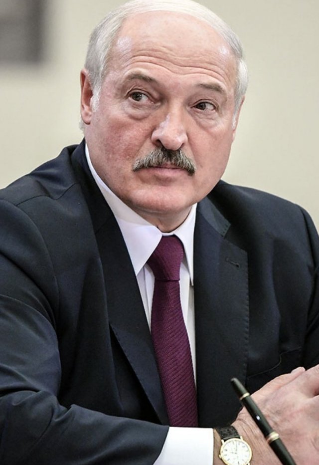 Лукашенко отправил правительство в отставку