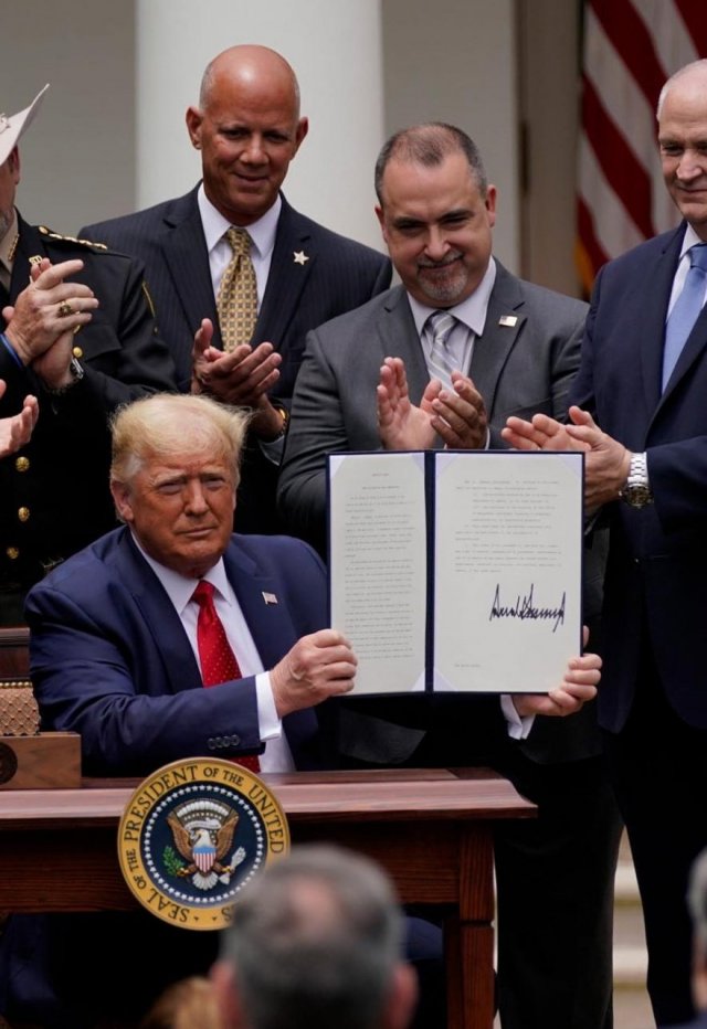 Трамп пошел на реформу полиции